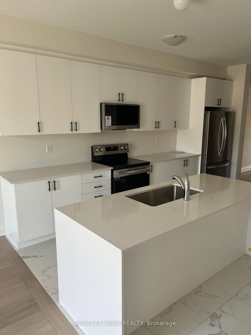 home for lease on 3341 SIXTH Line