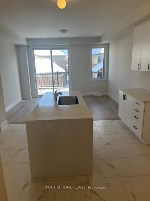 3341 SIXTH Line, Oakville, L6H 0Z8 | Image 2