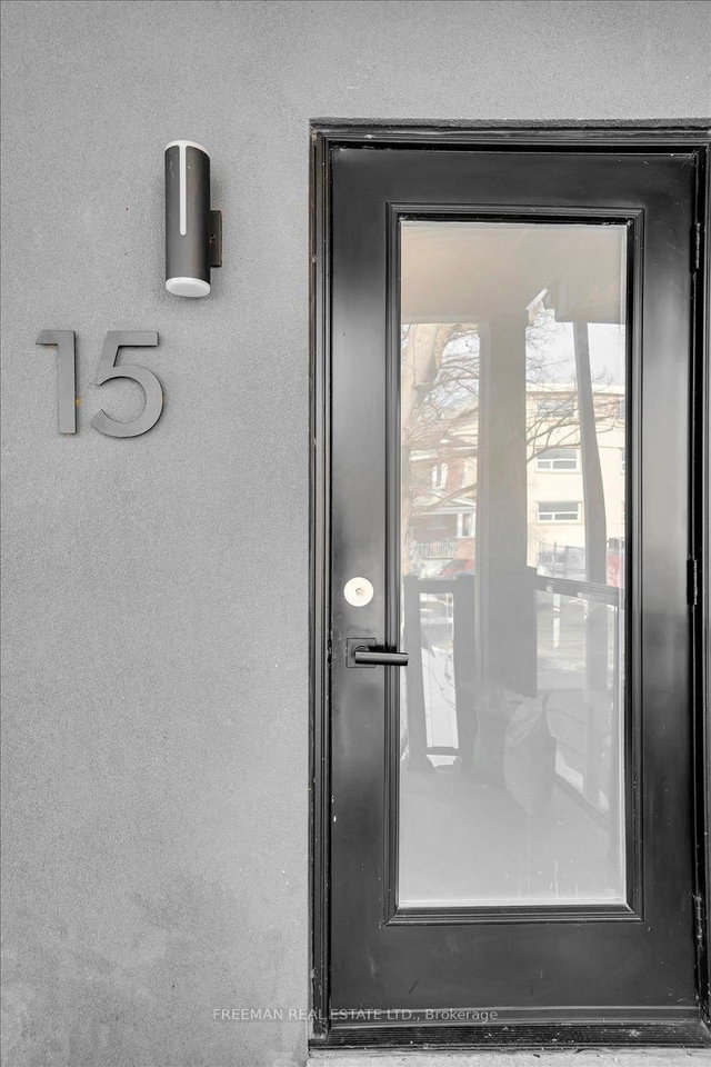 B03 - 15 Thorburn Avenue