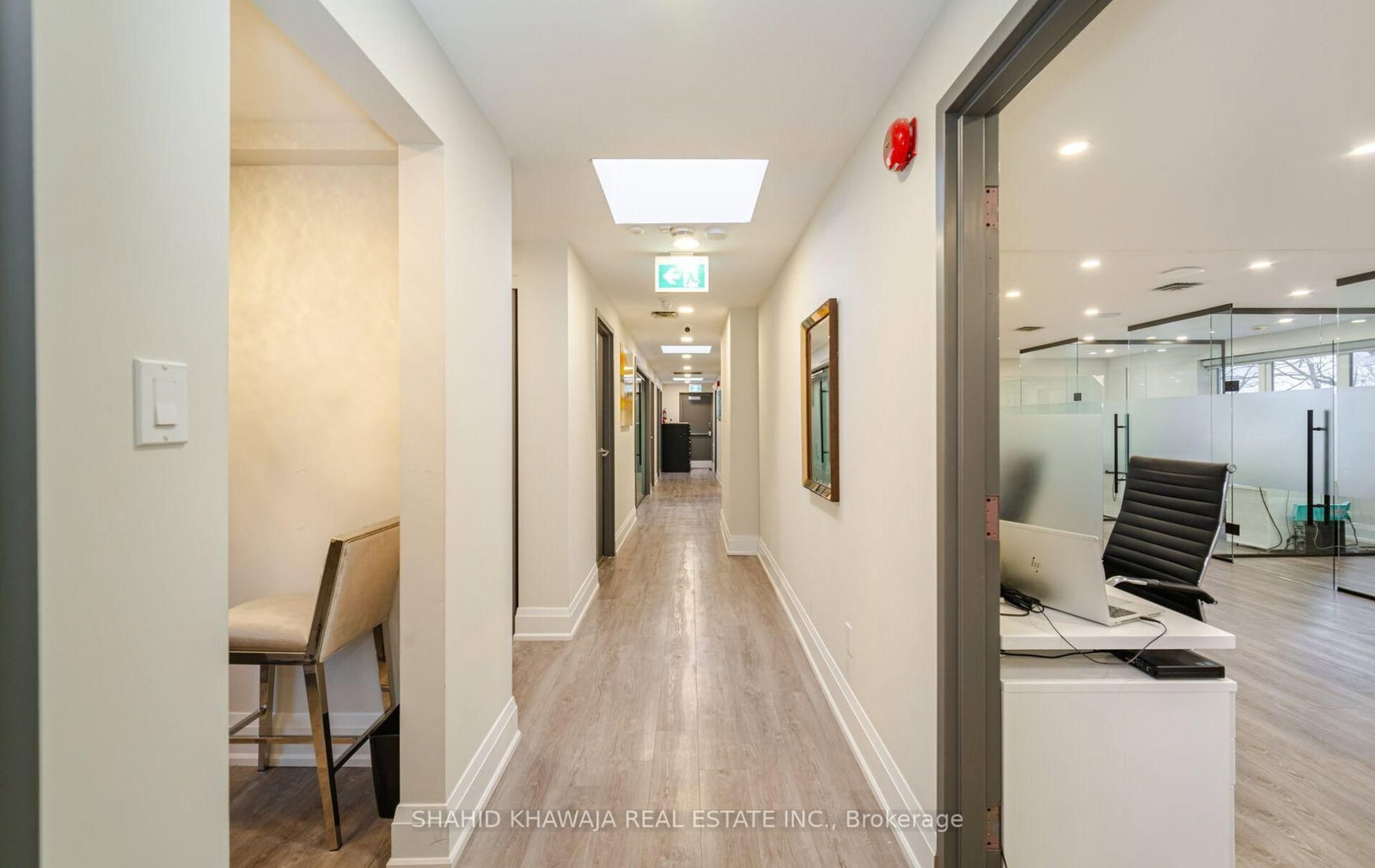 1563 Dundas Street W - Photo 32