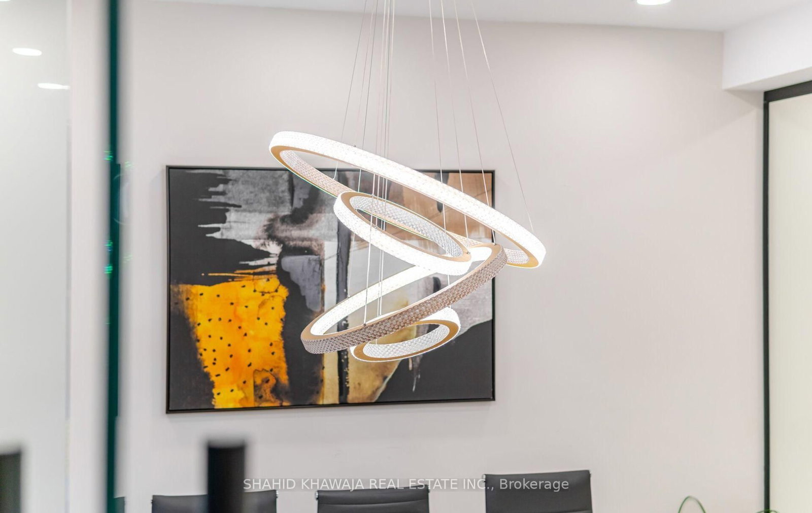 1563 Dundas Street W - Photo 8