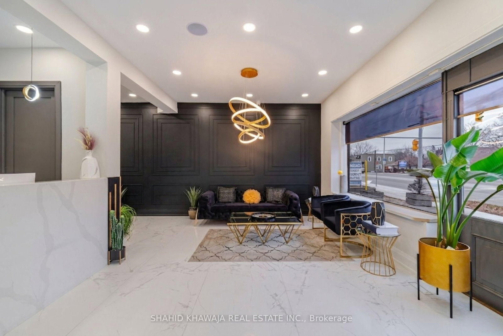 1563 Dundas Street W - Photo 9