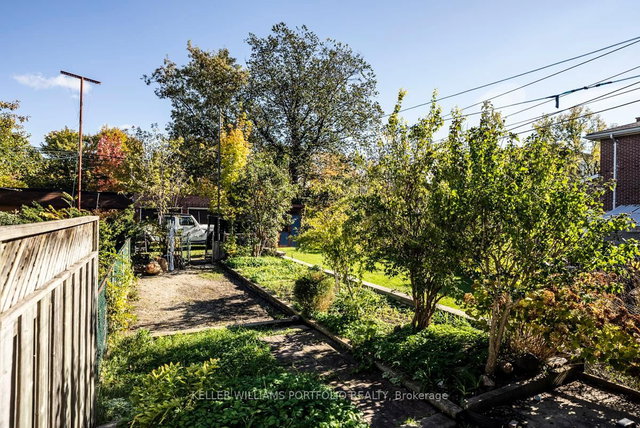 Unit 1 - 821 Gladstone Avenue