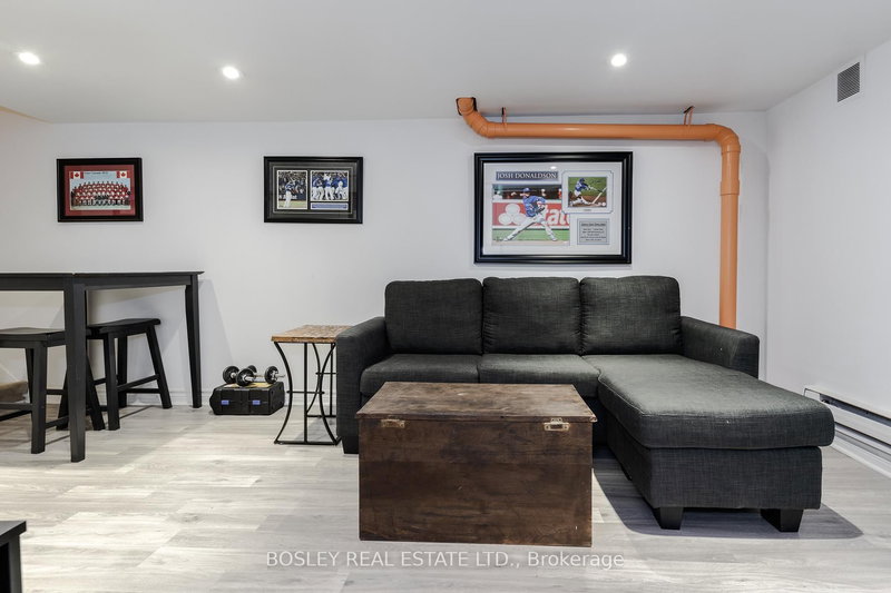 Lower - 1154 Dovercourt Rd, Toronto, M6H 2X9 | Image 3