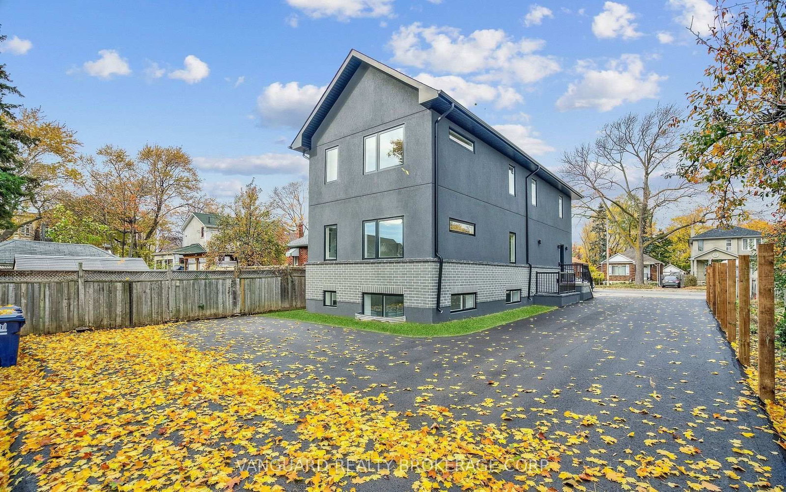 1937 Lawrence Avenue, Toronto, ON, photo 3