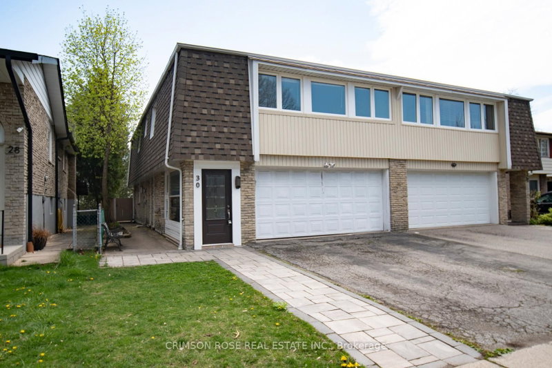 home for lease on Main Fl-30 Orsett Street