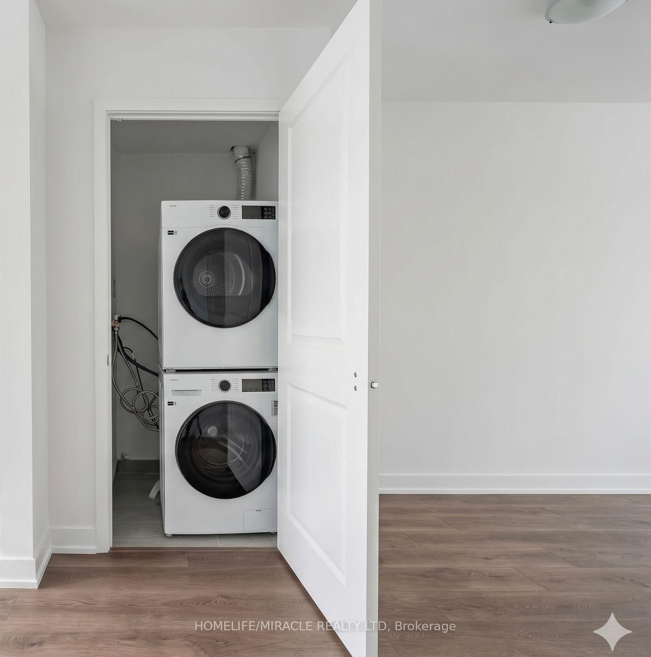 2075 Lakeshore Road, Unit 413 - Photo 9