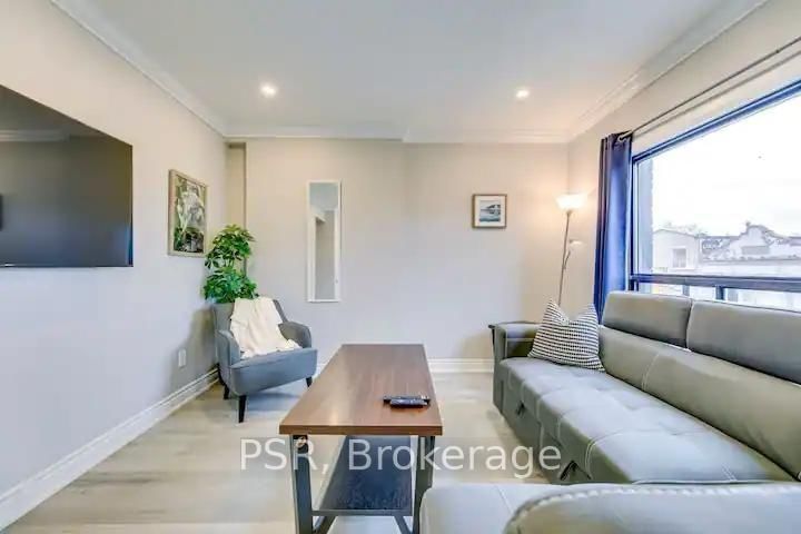 1051 Bloor Street, Unit Apt 2 (3rd FL)