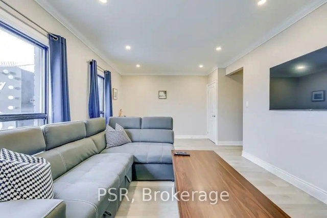 Apt 2 (3rd FL) - 1051 Bloor Street