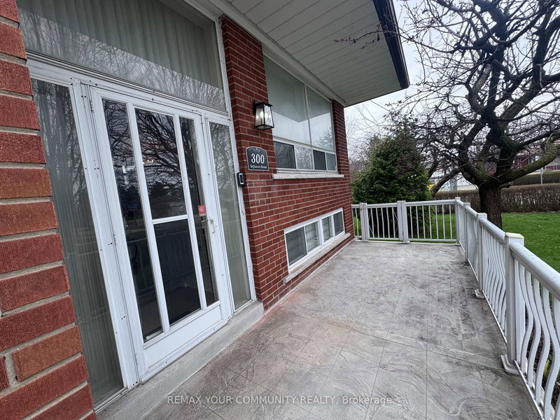 UPPER - 300 DRIFTWOOD Ave, Toronto, M3N 2P1 | Image 3