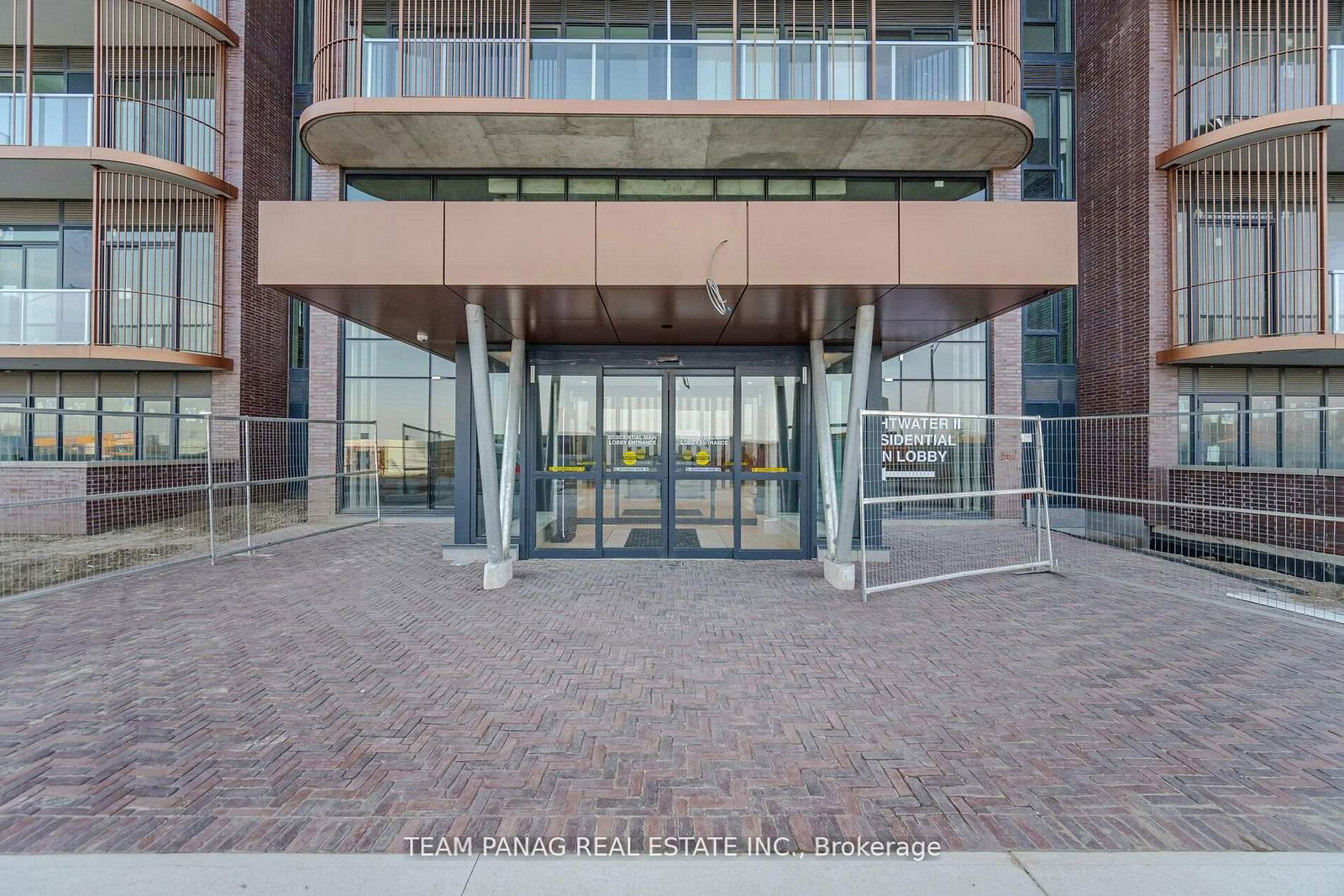 220 Missinnihe Way, Unit 816 - Photo 2