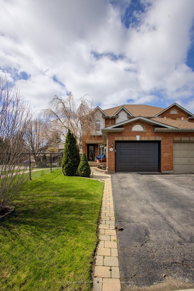 32 Mcclure Crt, Halton Hills, Ontario