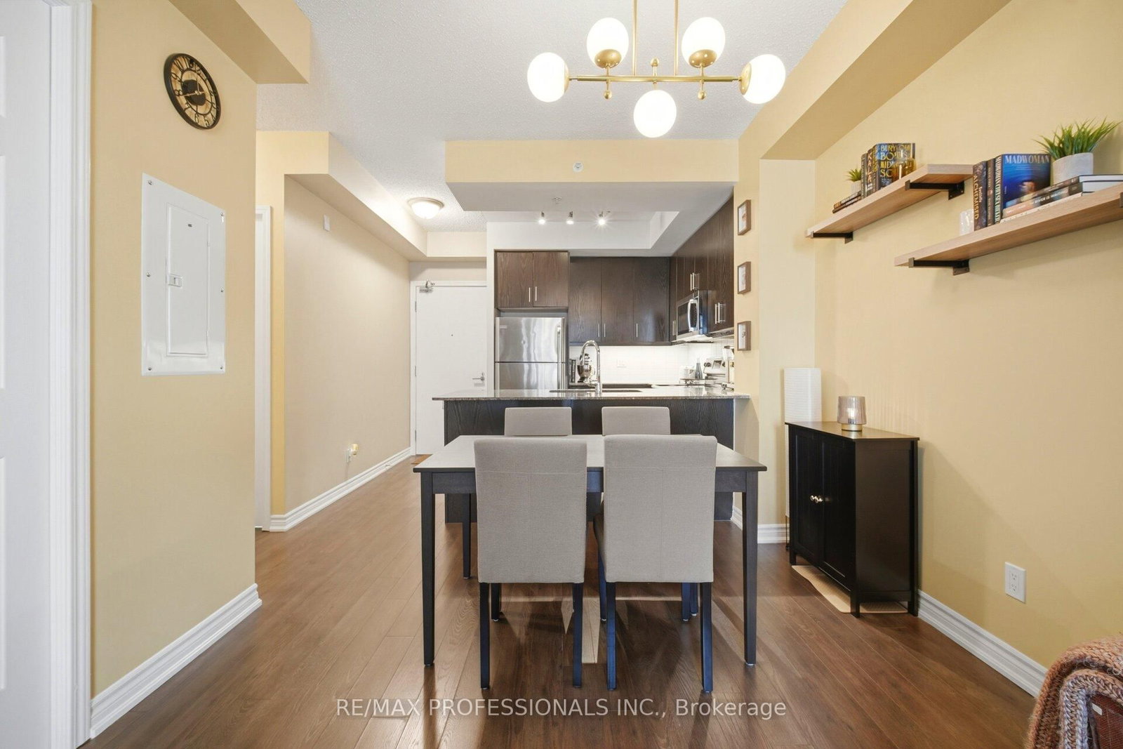 15 James Finlay Way, Unit 922 - Photo 12