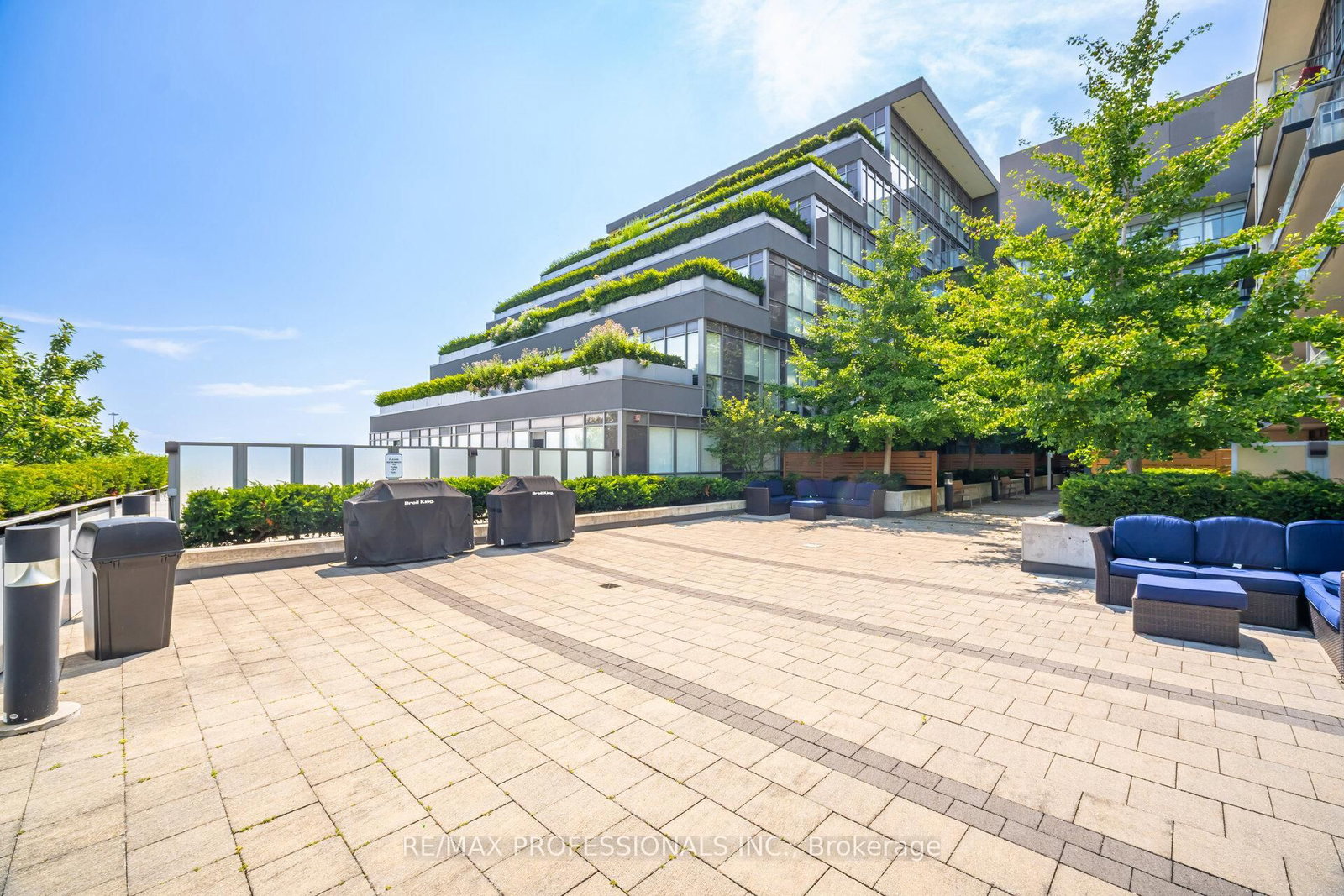 15 James Finlay Way, Unit 922 - Photo 29