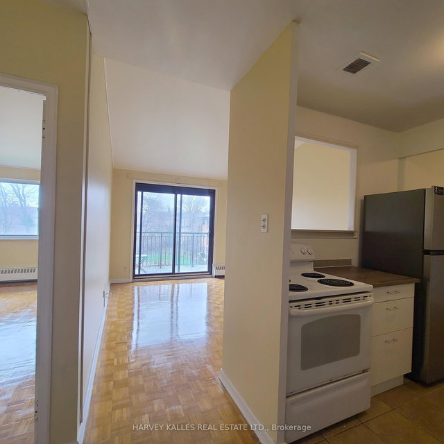 306 - 80 Blackfriar Avenue