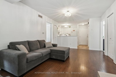 6 Dayspring Brampton,ON L6P 2Z6 — Photo 13