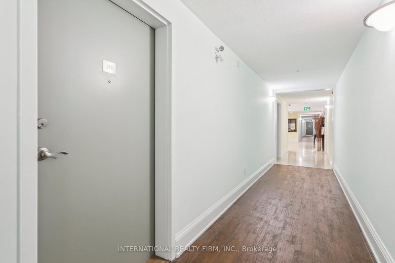 2113 - 6 Dayspring Circ, Brampton, L6P 2Z6 | Image 3