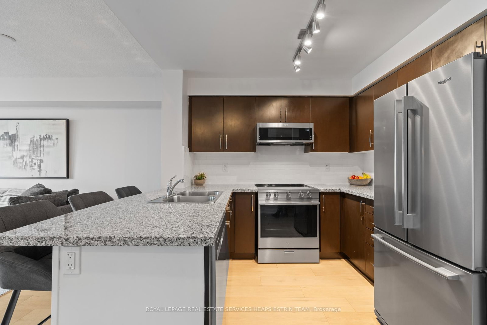 3 Michael Power Place, Unit 606 - Photo 4