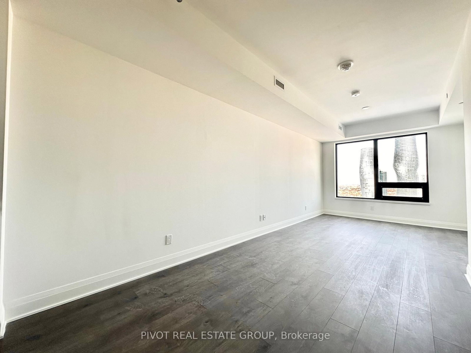 2 Erskine Road, Unit 2711 - Photo 4