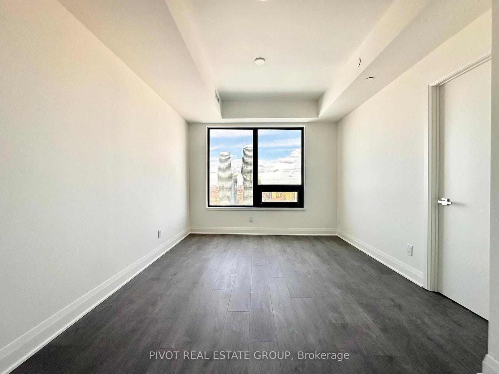 2 Erskine Road, Unit 2711 - Photo 5