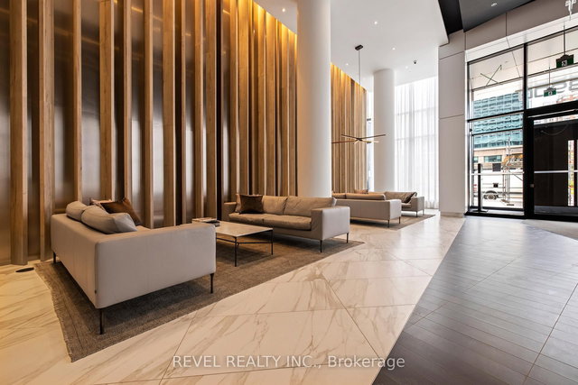 2408 - 3900 Confederation Parkway