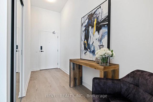 2408 - 3900 Confederation Parkway