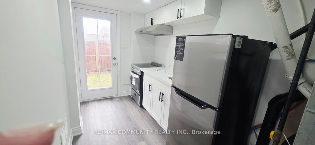 Lower - 50 Rockman Crescent 3