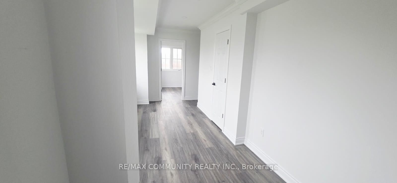 50 Rockman Crescent, Unit Lower - Photo 4