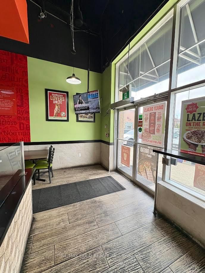 8 - 4265 Thomas Alton Blvd, Burlington, L7M 0Z4 | Image 2