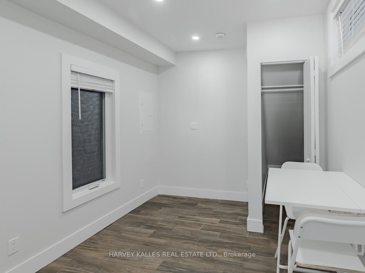 160 Lansdowne Avenue, Unit 3 - Photo 5