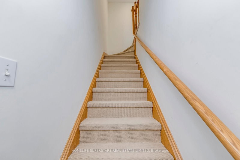 Unit 11 - 605 Shoreline Dr, Mississauga, L5B 4K3 | Image 3