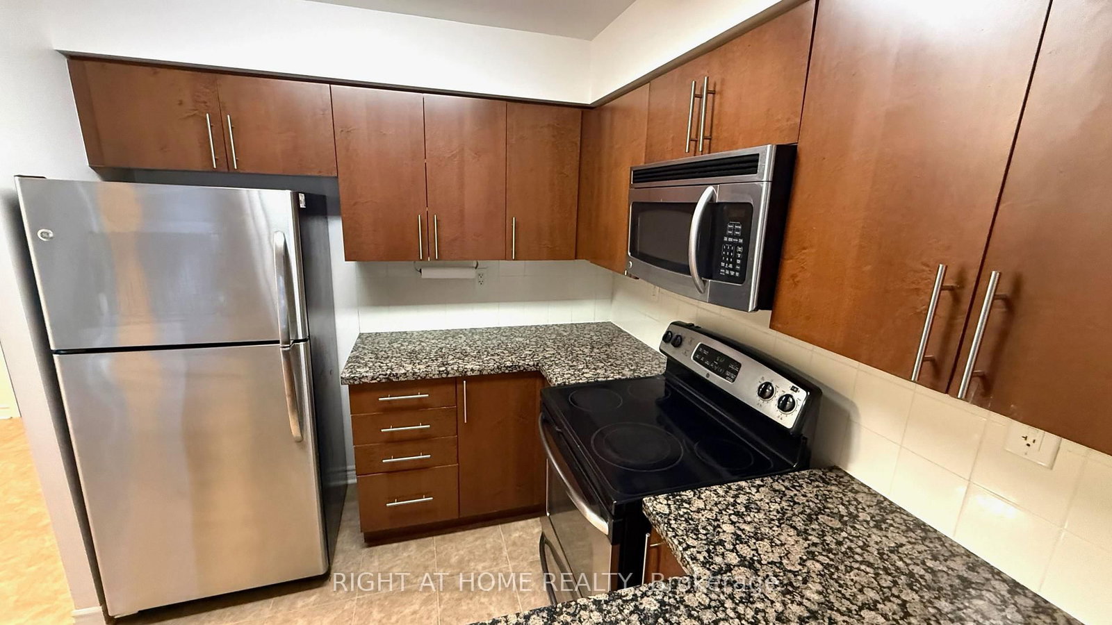 5 Michael Power Place, Unit 704 - Photo 11