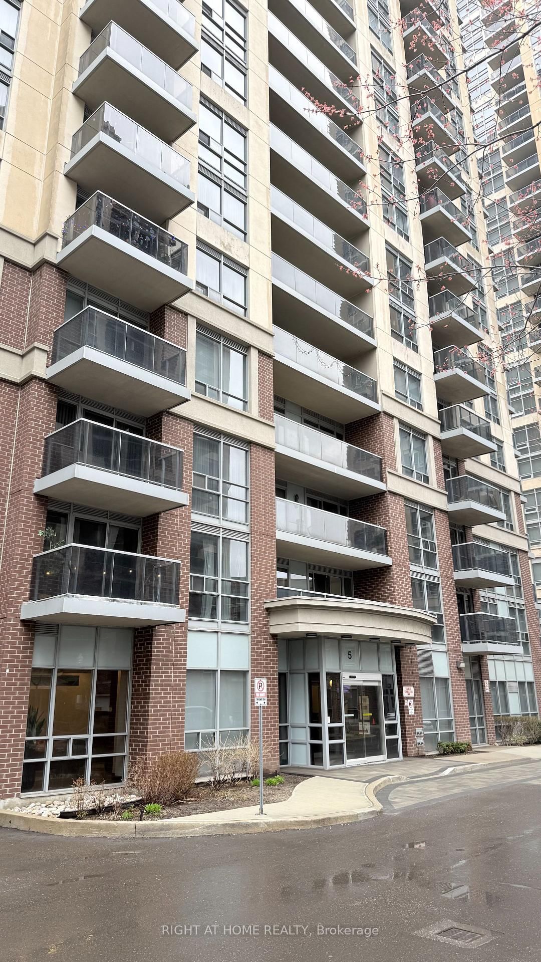 5 Michael Power Place, Unit 704 - Photo 2