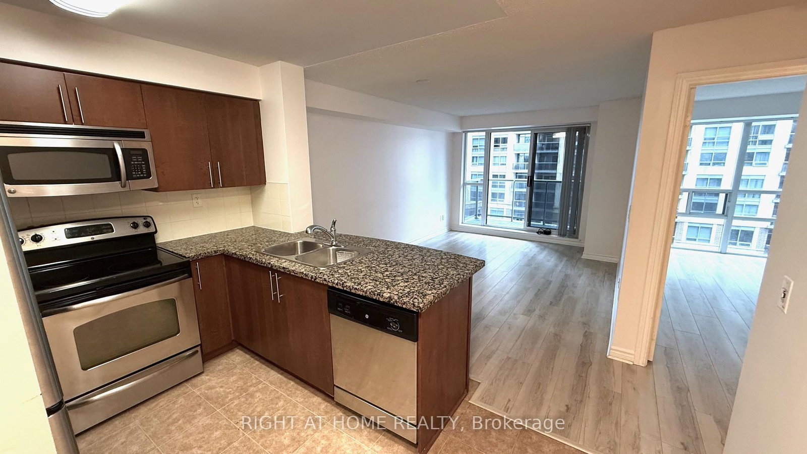 5 Michael Power Place, Unit 704 - Photo 9