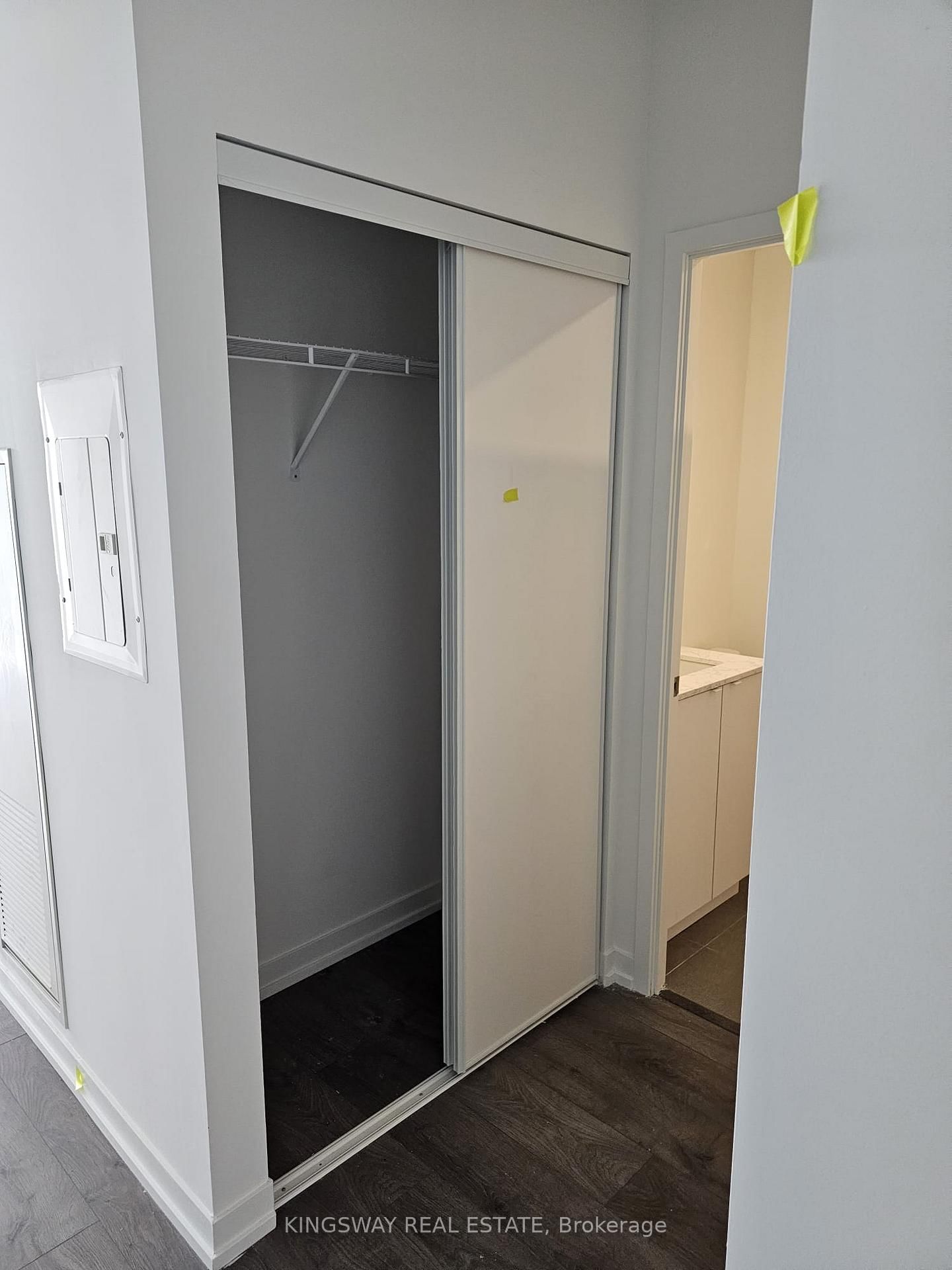 270 Dufferin Street, Unit 1123 - Photo 11