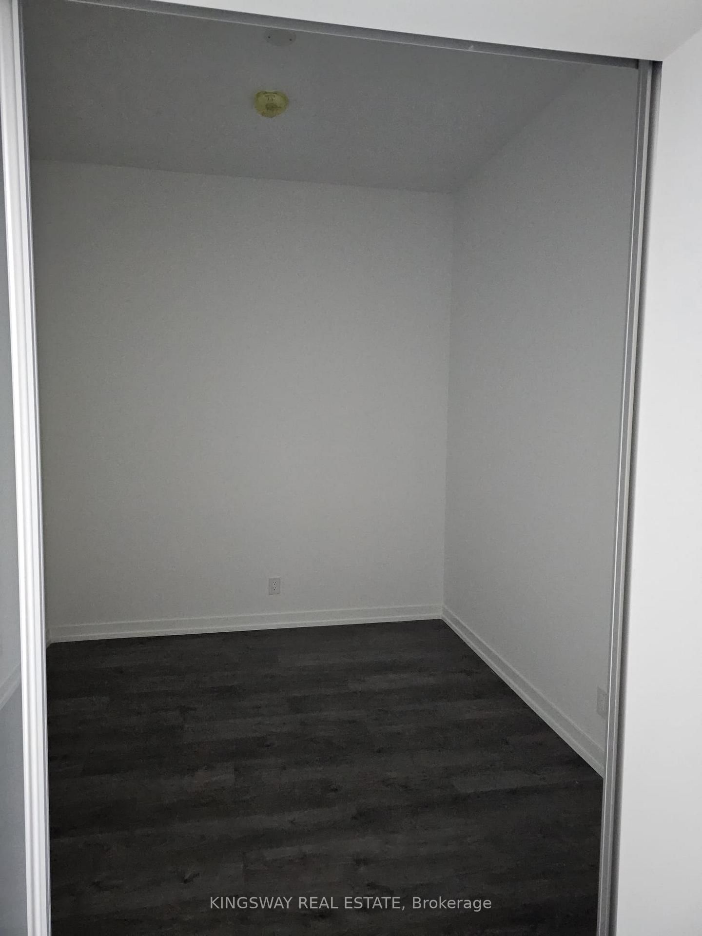 270 Dufferin Street, Unit 1123 - Photo 18