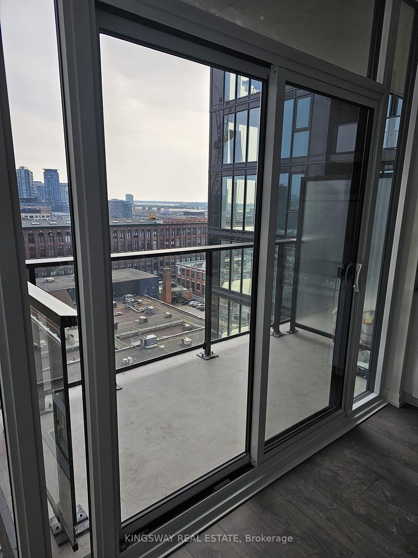 270 Dufferin Street, Unit 1123 - Photo 19