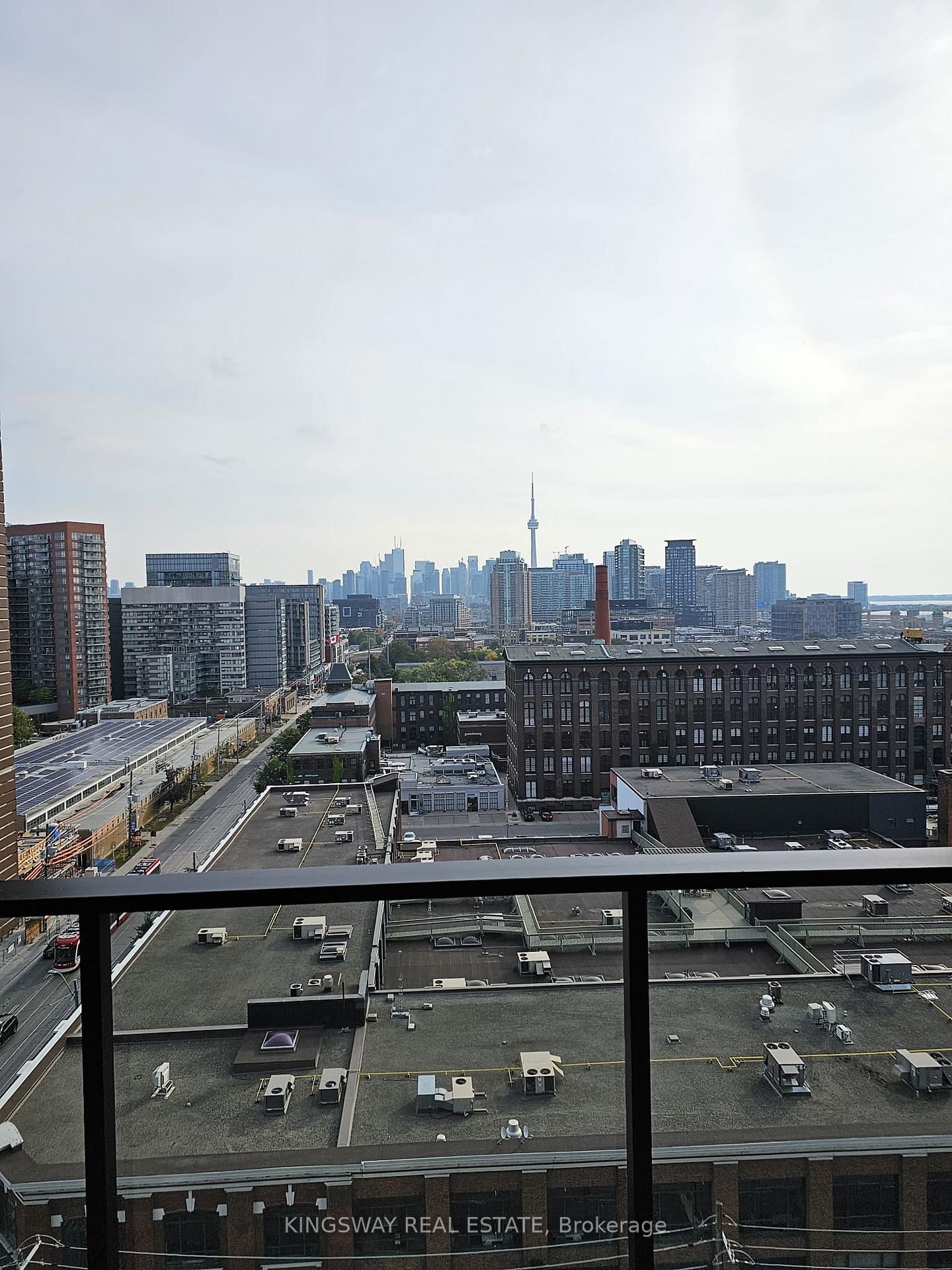 270 Dufferin Street, Unit 1123 - Photo 20