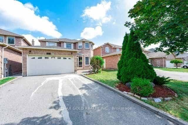 198 Harrowsmith Drive