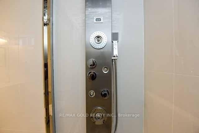 198 Harrowsmith Drive - Photo 5