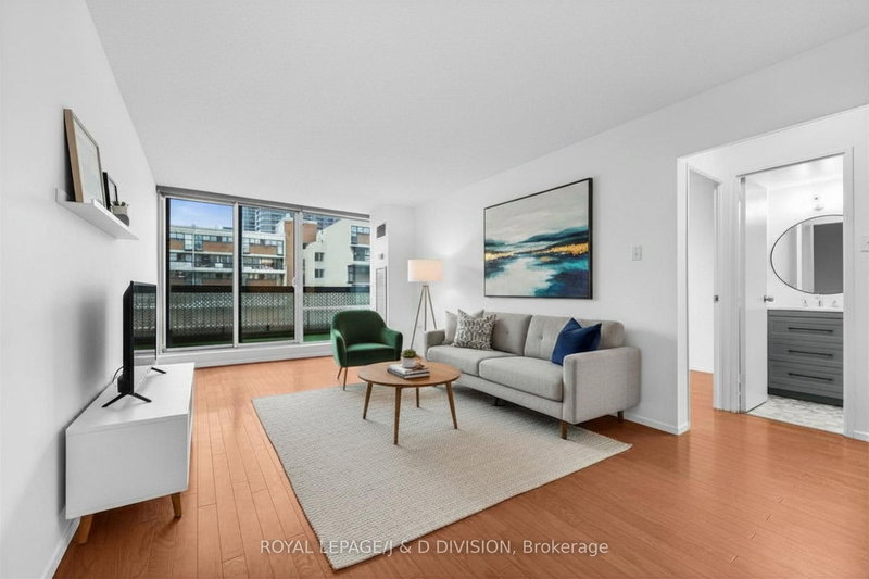 221B - 364 The East Mall, Toronto, M9B 6C5 | Image 3