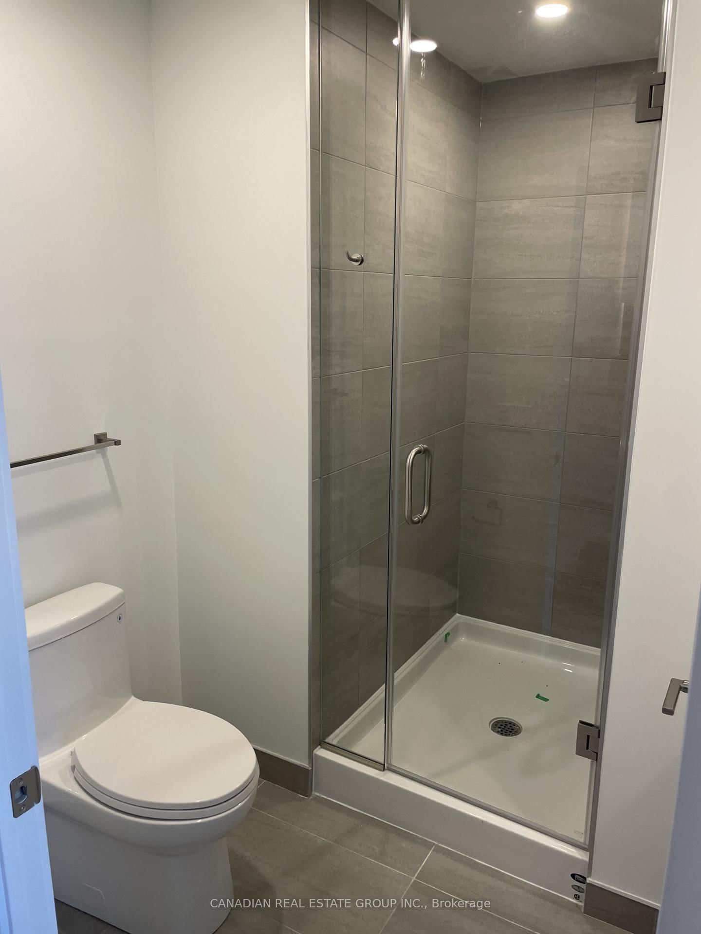 1 Fairview Road E, Unit 1606 - Photo 10