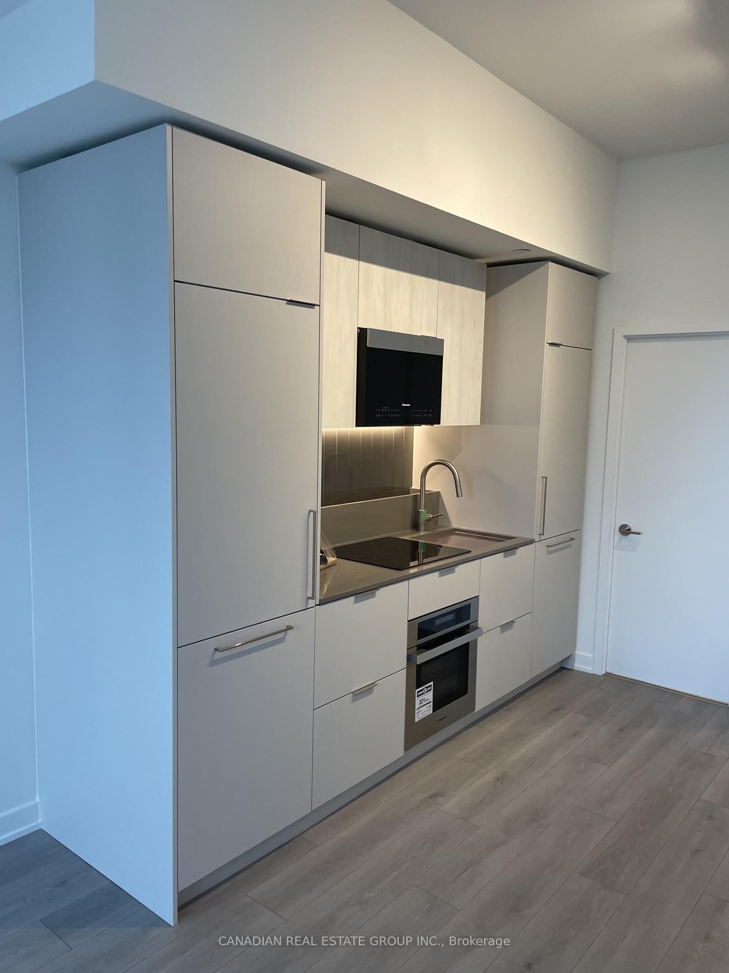 1 Fairview Road E, Unit 1606 - Photo 6