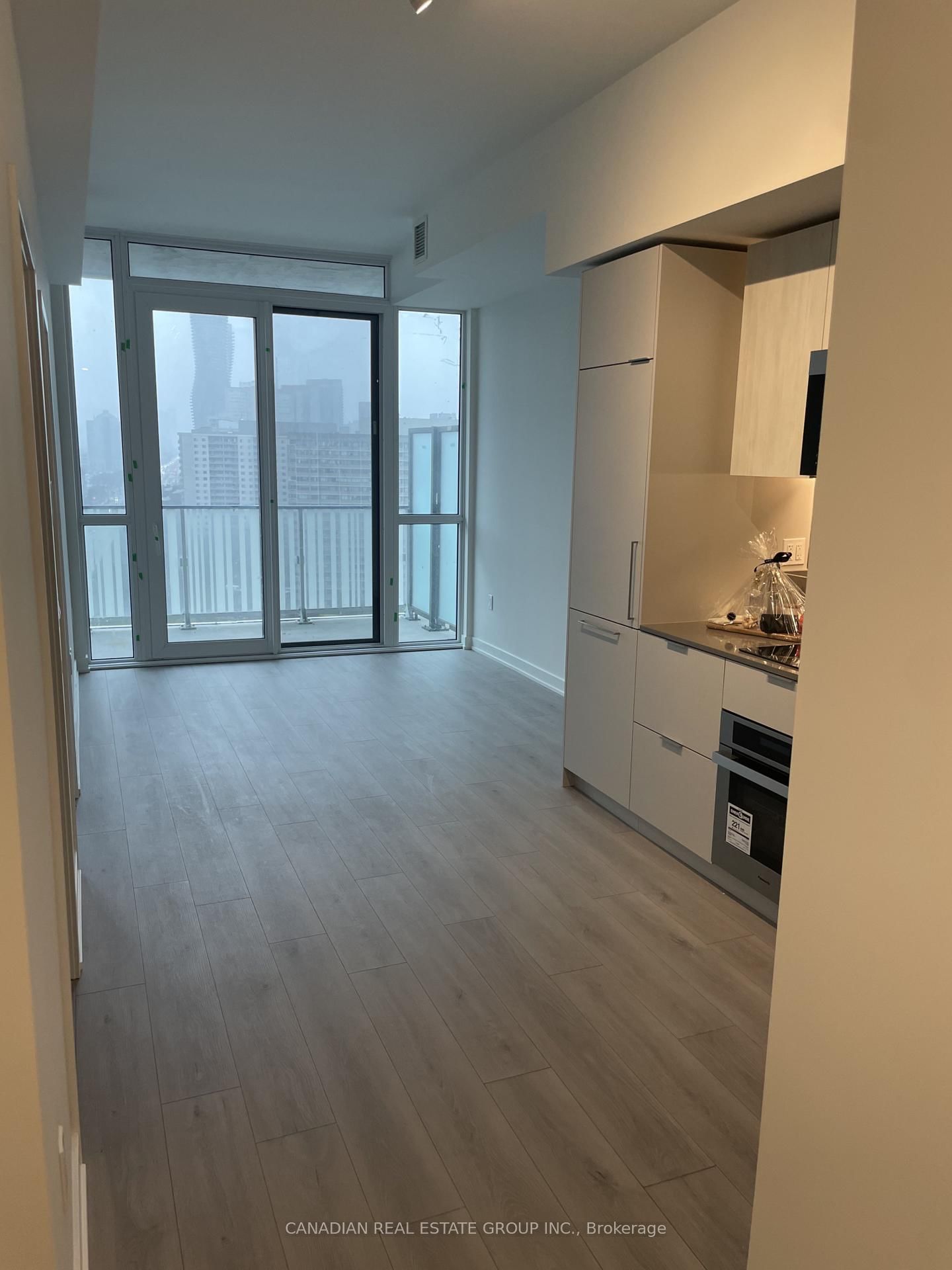 1 Fairview Road E, Unit 1606 - Photo 8