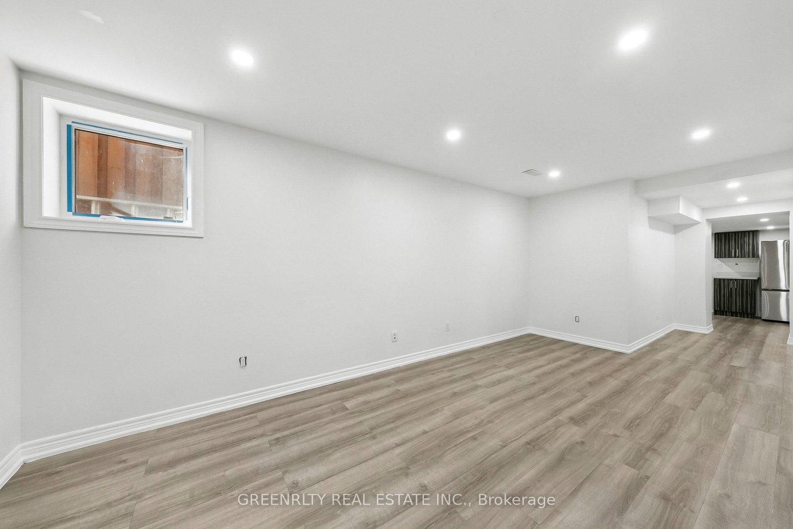 124 Harbourtown Crescent, Unit Basement - Photo 17