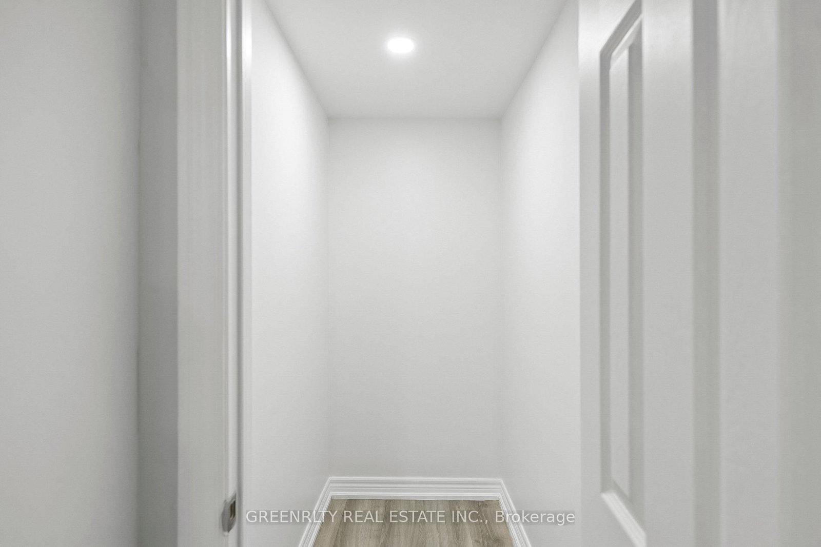 124 Harbourtown Crescent, Unit Basement - Photo 23