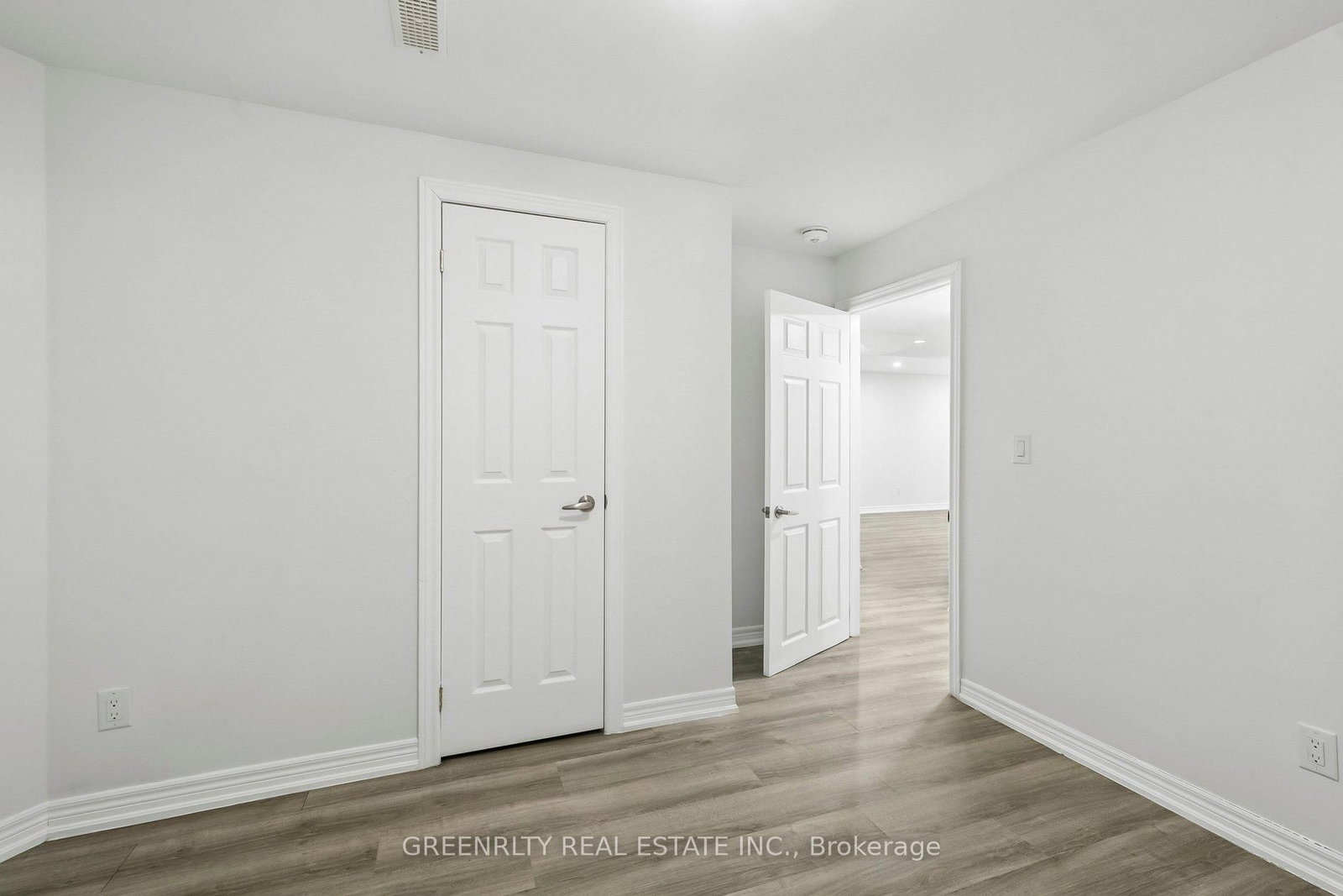 124 Harbourtown Crescent, Unit Basement - Photo 27