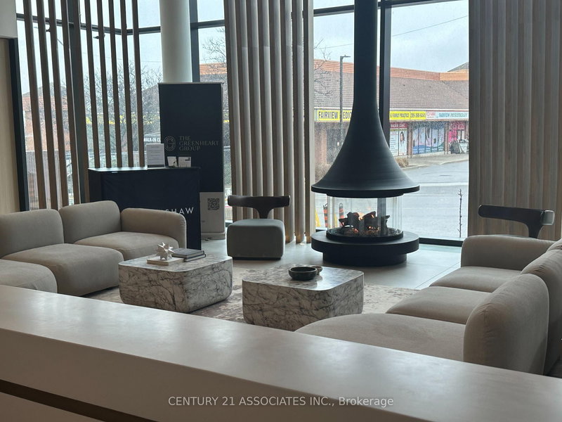 2310 - 1 Fairview Rd E, Mississauga, L5A 4C6 | Image 3