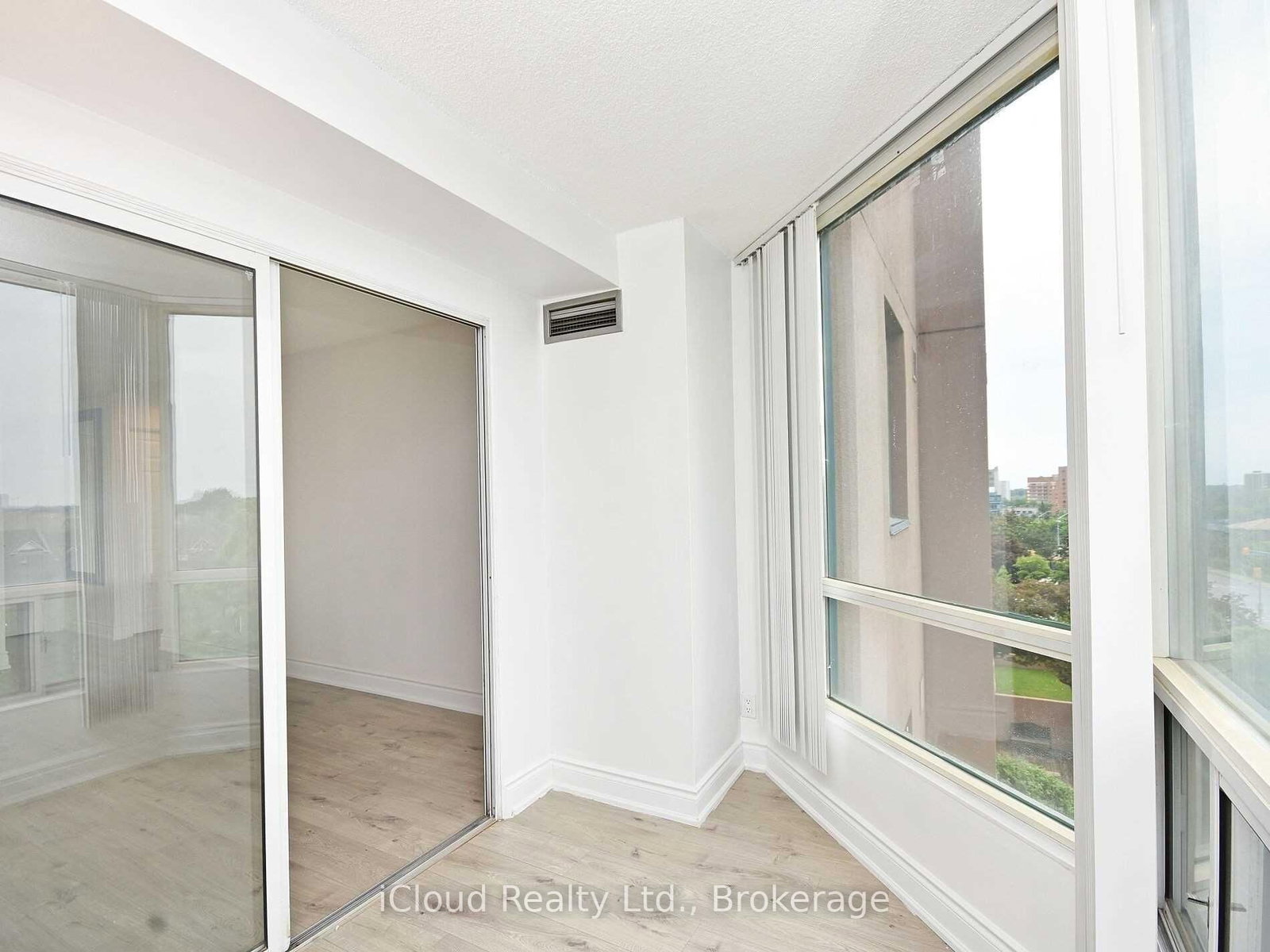 155 Hillcrest Avenue, Unit 406 - Photo 10