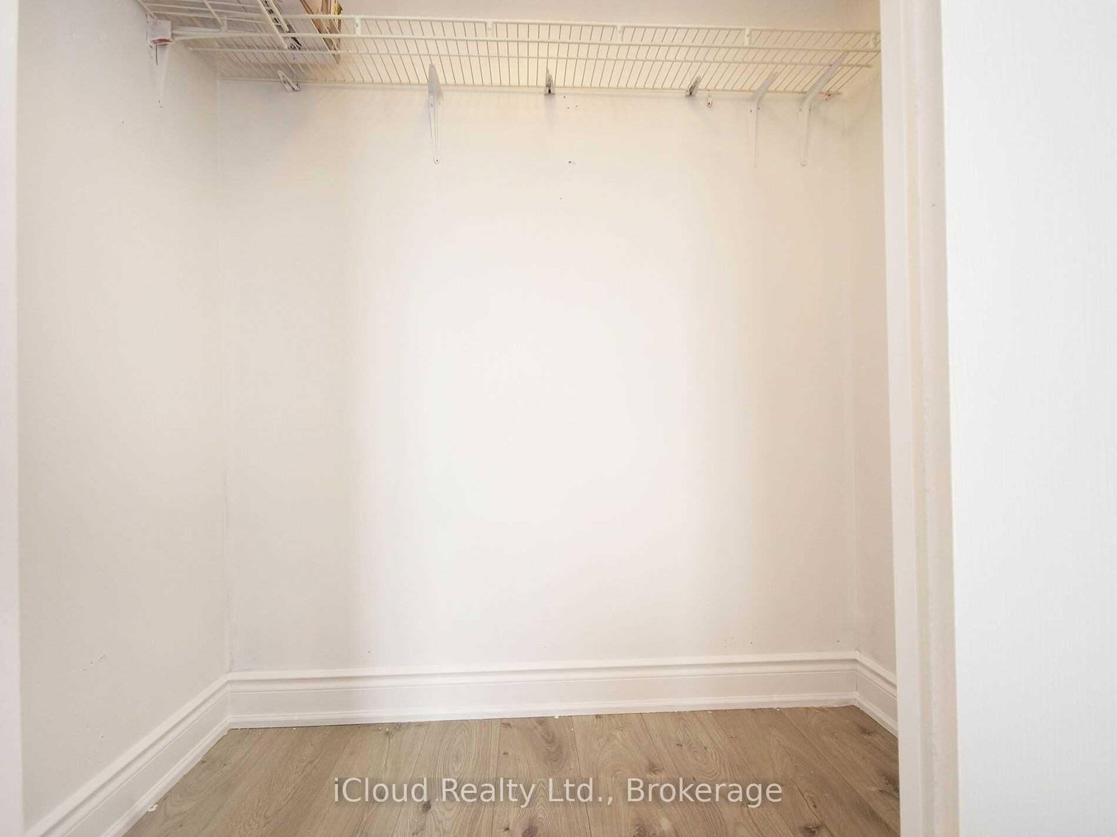 155 Hillcrest Avenue, Unit 406 - Photo 17